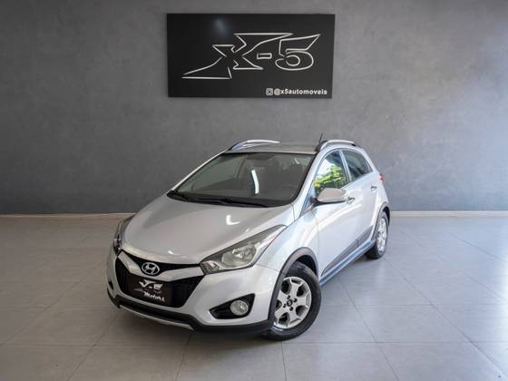 HYUNDAI HB20X 1.6 16V PREMIUM FLEX 4P AUTOMÁTICO HYUNDAI HB20X 1.6 16V PREMIUM FLEX 4P AUTOMÁTICO
